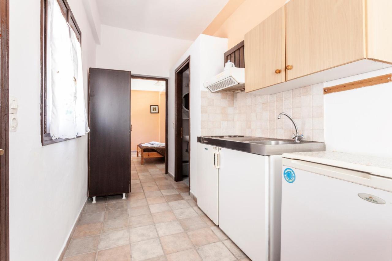 One Bedroom Apartment With Kitchenette# 12 A Raches  Eksteriør billede